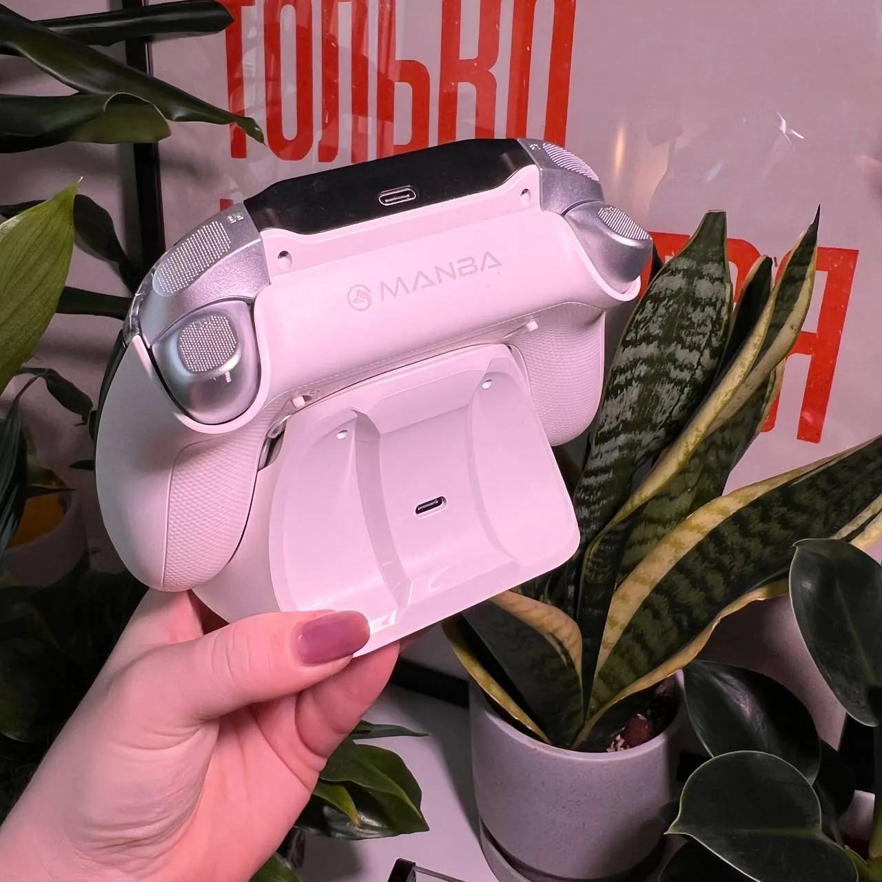 Геймпад Manba One Wireless прозрачный белый 4