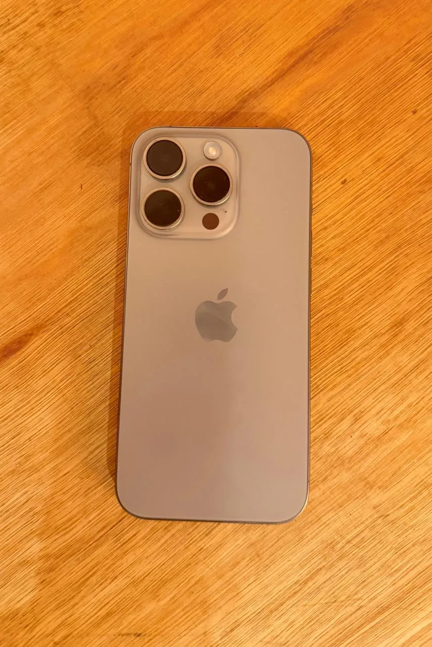 iPhone 15 Pro 128GB Natural Titanium 510 EUR 1
