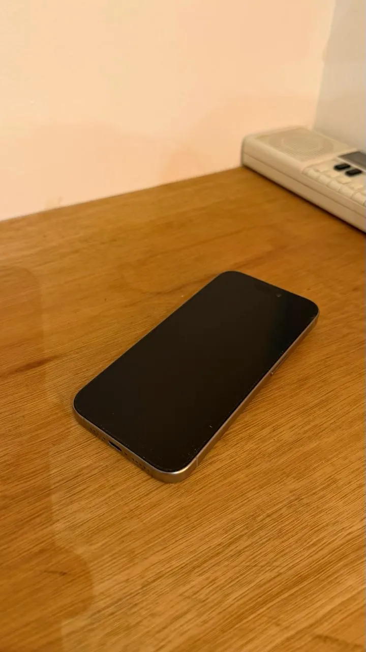 iPhone 15 Pro 128GB Natural Titanium 510 EUR 2