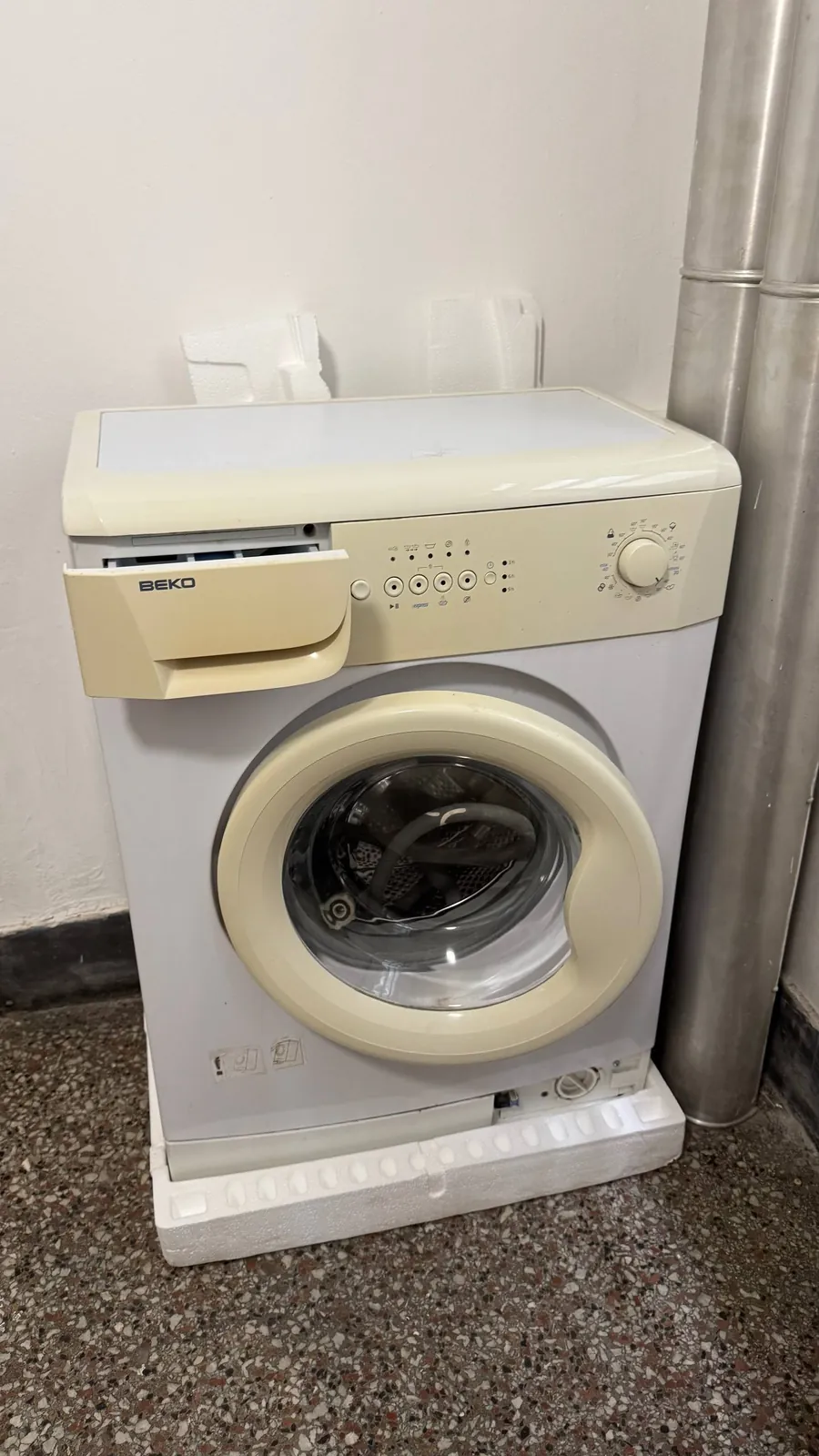 Стиральная машинка BEKO рабочая дёшево 1