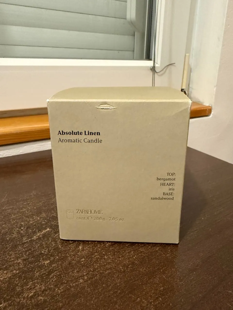 Свеча ароматическая Zara Home Absolute Linen новая 1
