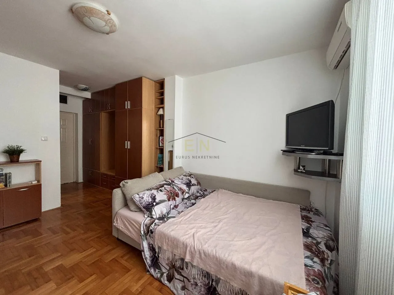 Студия Палилула 30 кв.м. аренда 400 EUR ВНЖ 2