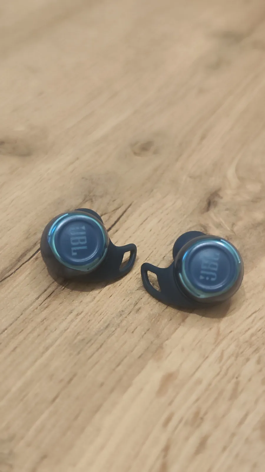 Наушники JBL REFLECT FLOW PRO без чехла зарядки 1