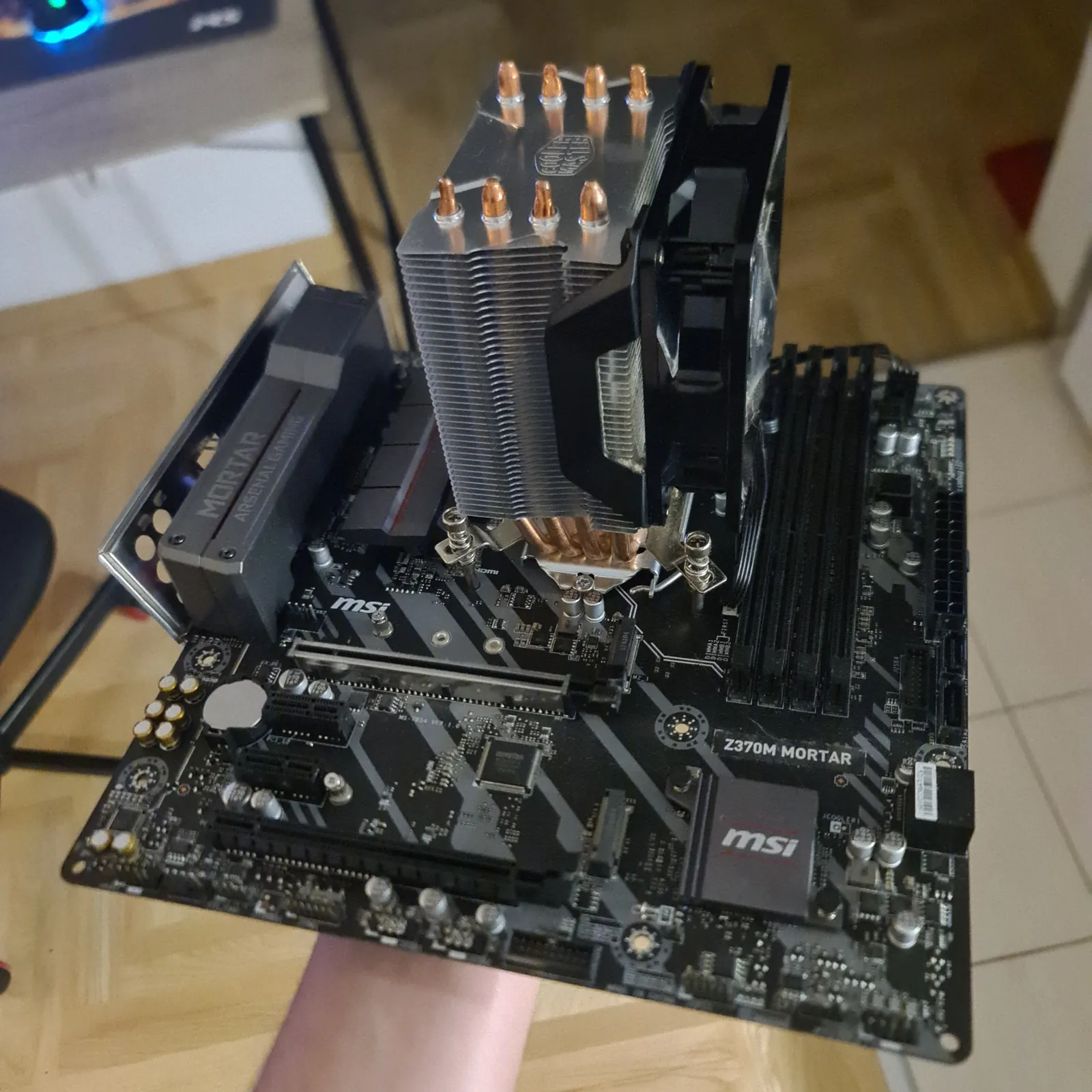 Процессор i5-8600k материнка MSI Z370M 5