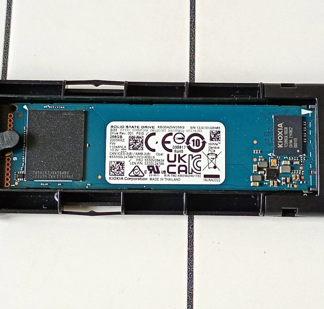 Мини-ПК Lenovo ThinkCentre M75q Gen2 5
