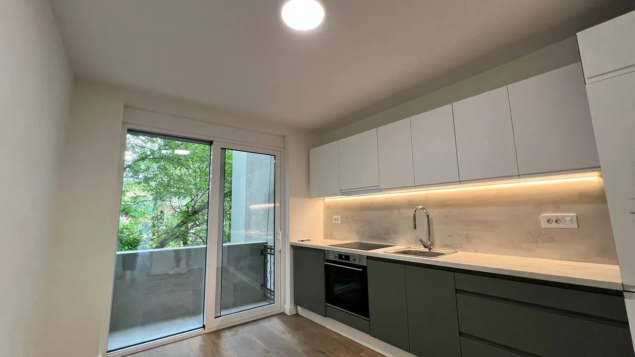Аренда Палилула 55м2 3 комнаты 800 EUR 1