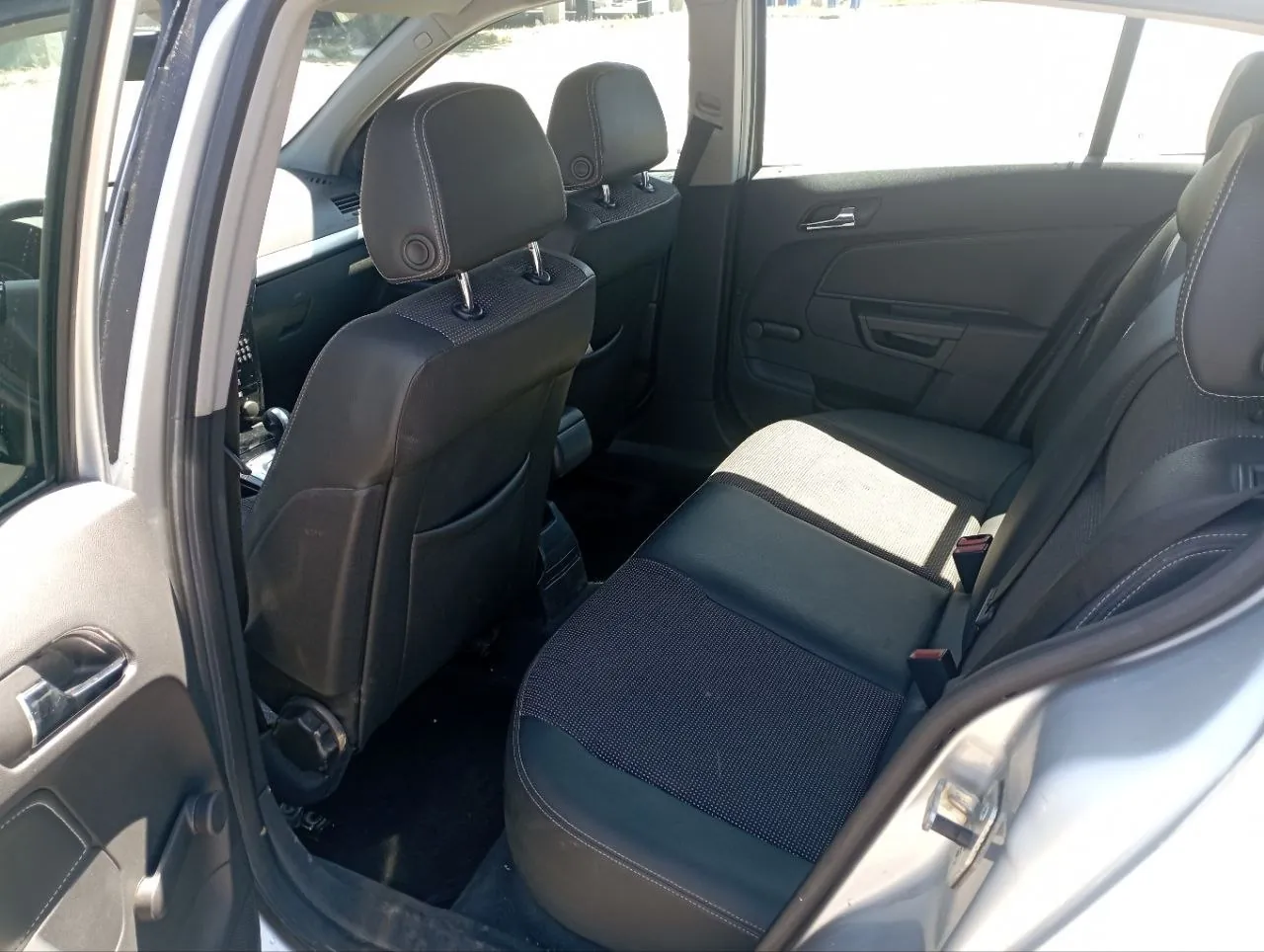 Opel Astra H 2007 бензин 220 тыс км 7