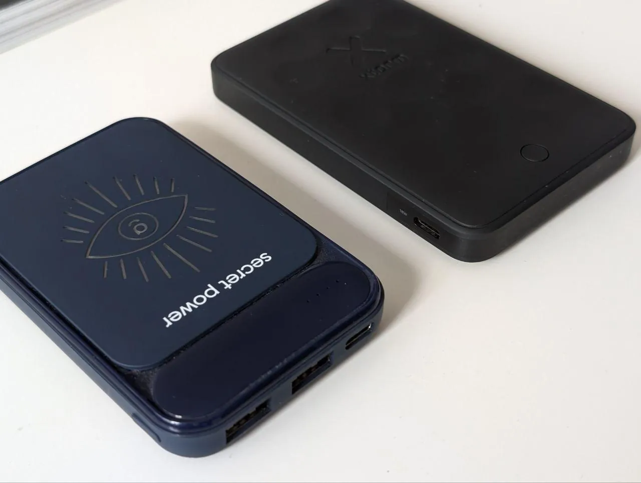 Два павербанка Xtorm Magnetic и Portobello 5000mAh 2