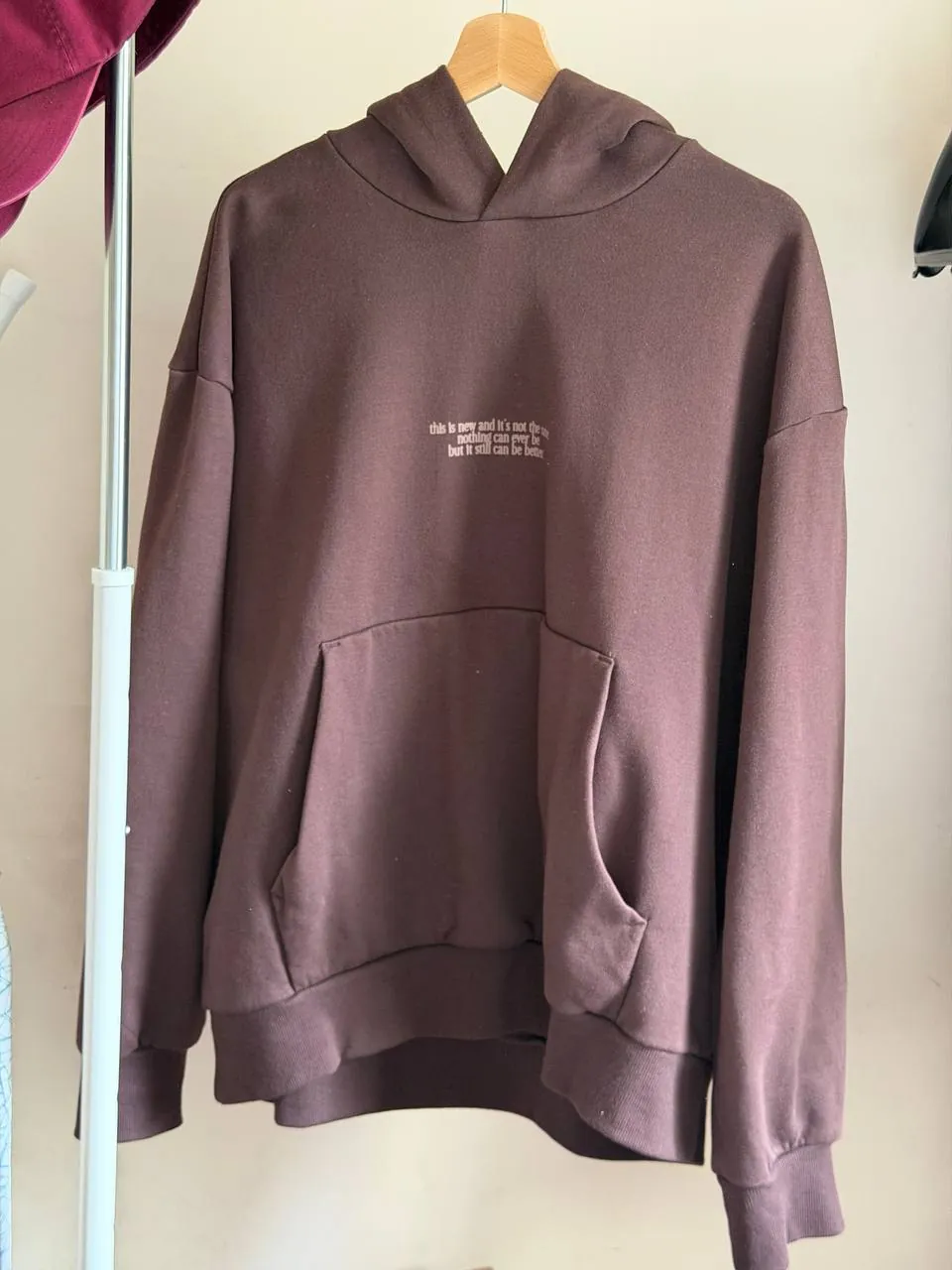 Худи H&M L шоколадный плотный с принтом 1
