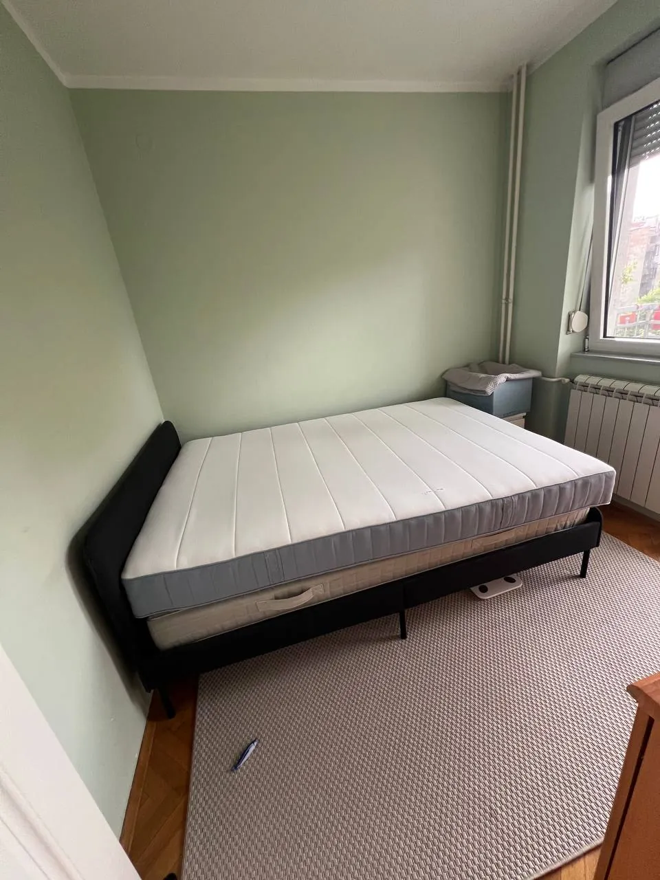 Кровать IKEA Slattum 140x200 и матрас Vesteröy 2