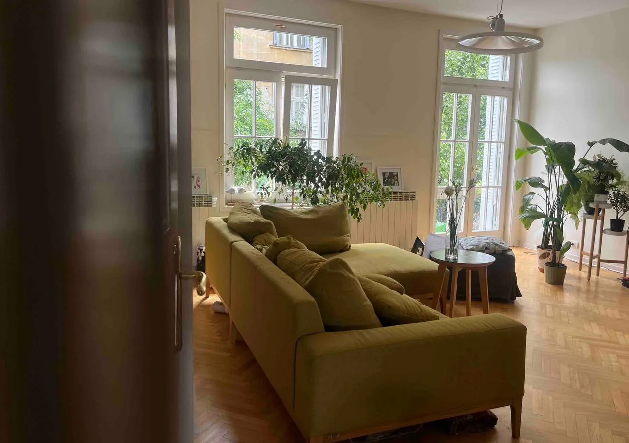 Квартира Врачар 80 кв м долгосрок 1300 евро 1