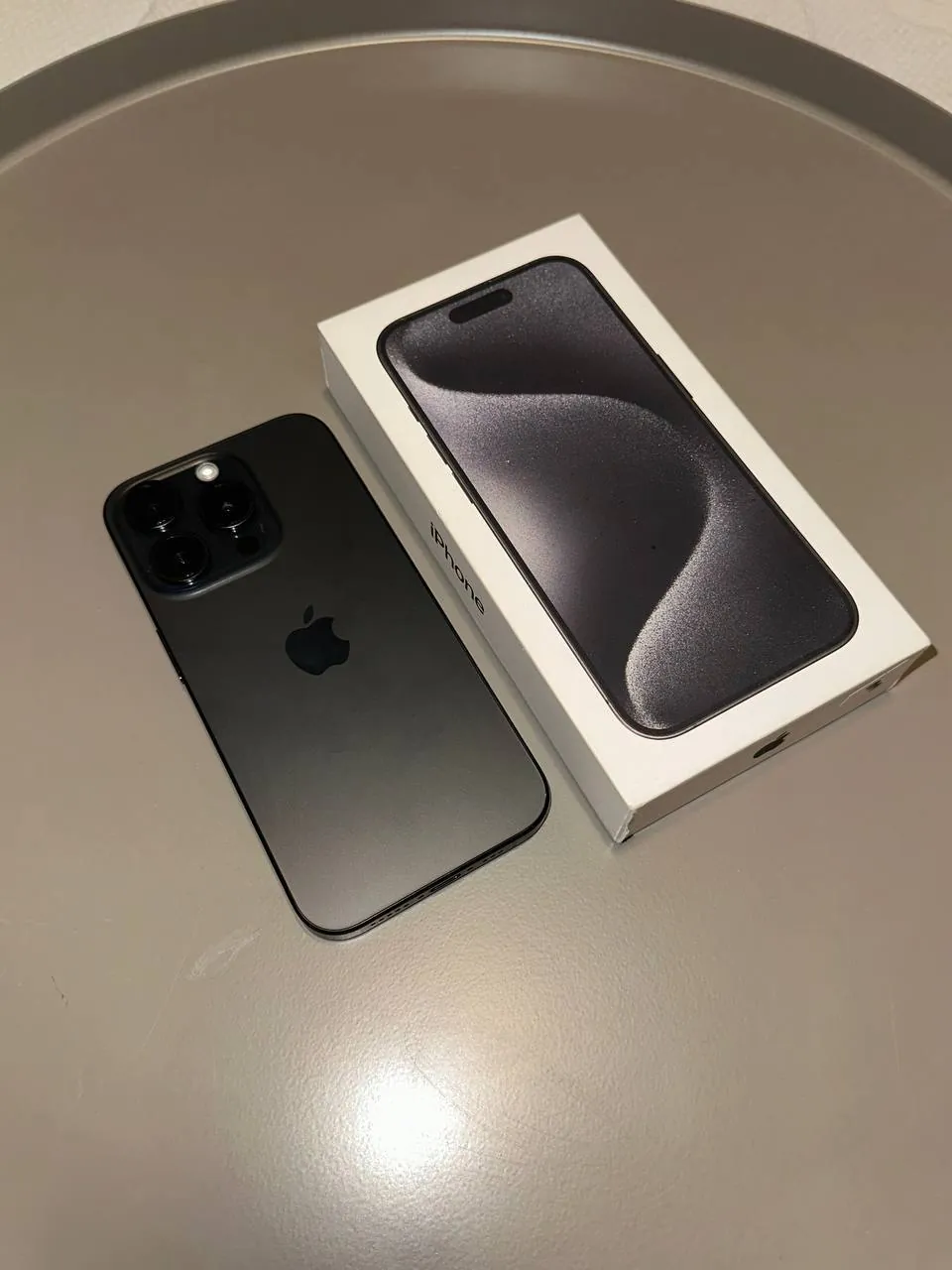 iPhone 15 Pro 256GB Black Titanium 2