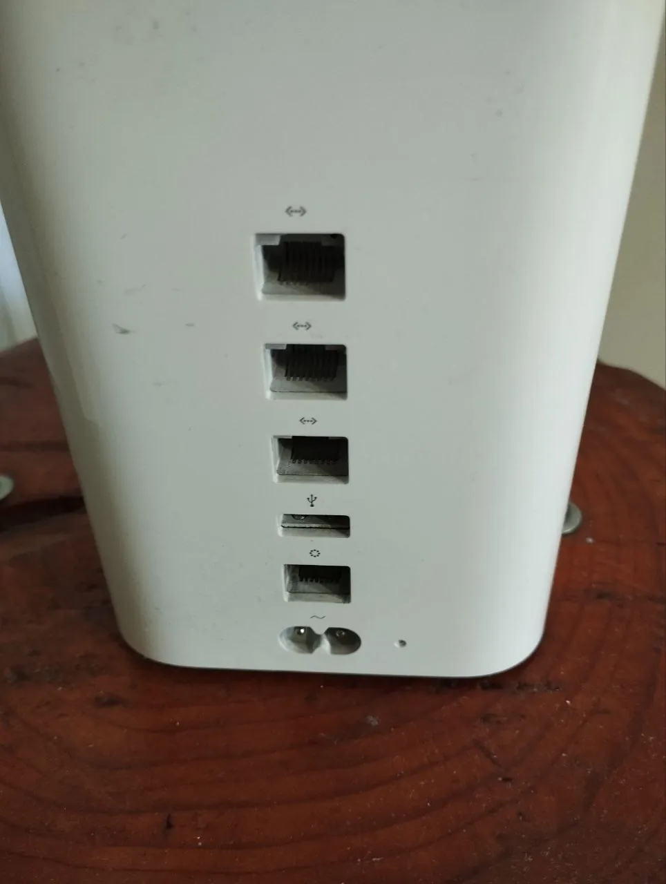 Apple AirPort Time Capsule 5 поколения 3TB 2