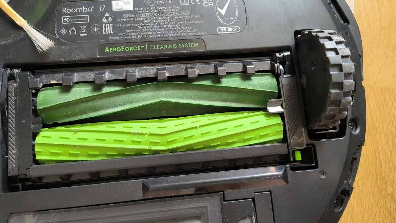 Робот-пылесос iRobot Roomba i7 Белград 5