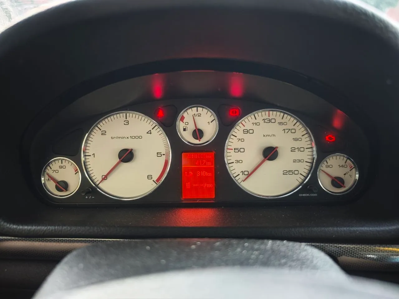 Peugeot 407 2.0 дизель 136 л.с. Панчево 6