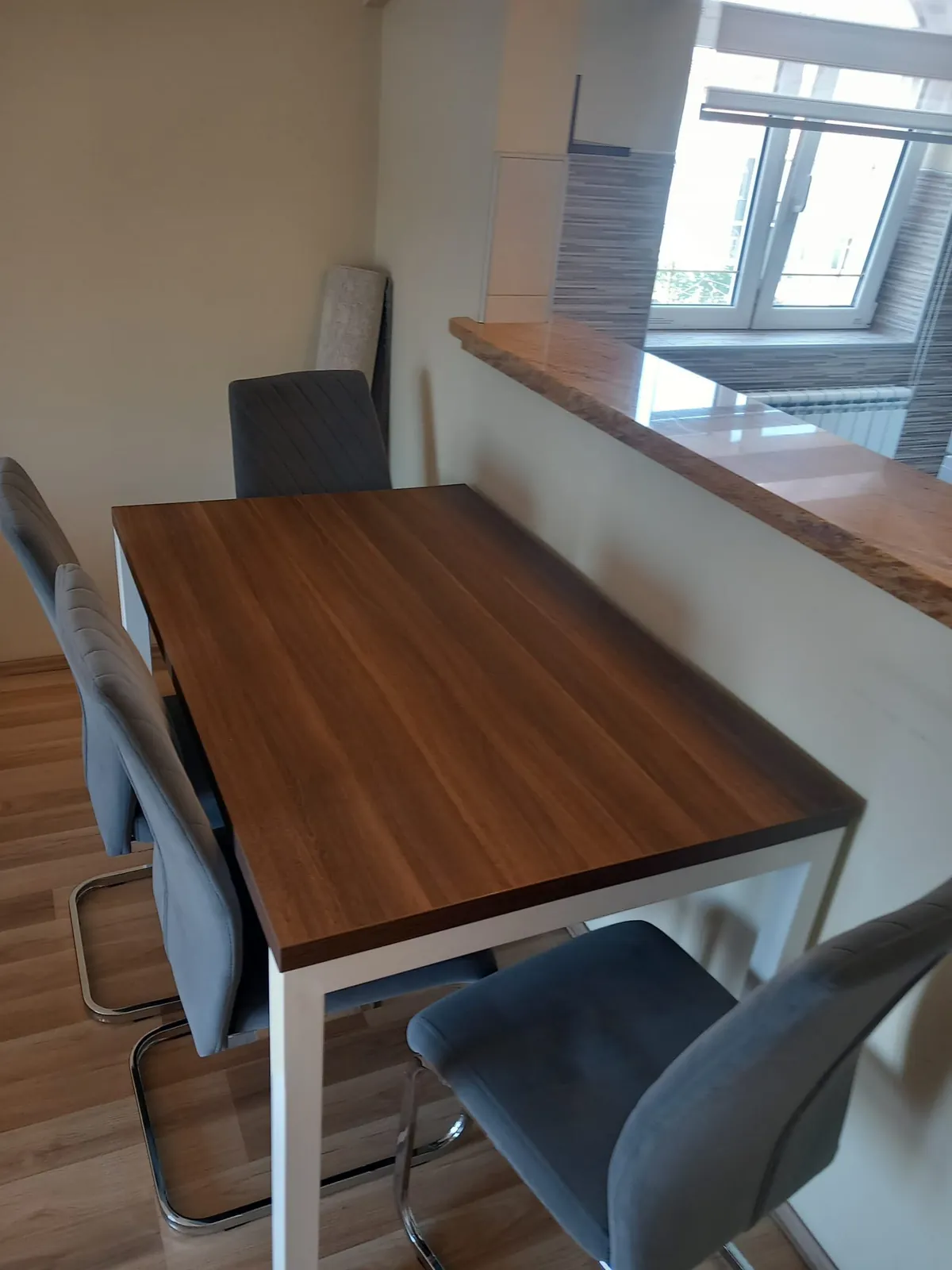 Квартира Altina Земун 50 кв м 500 евро ВНЖ 3