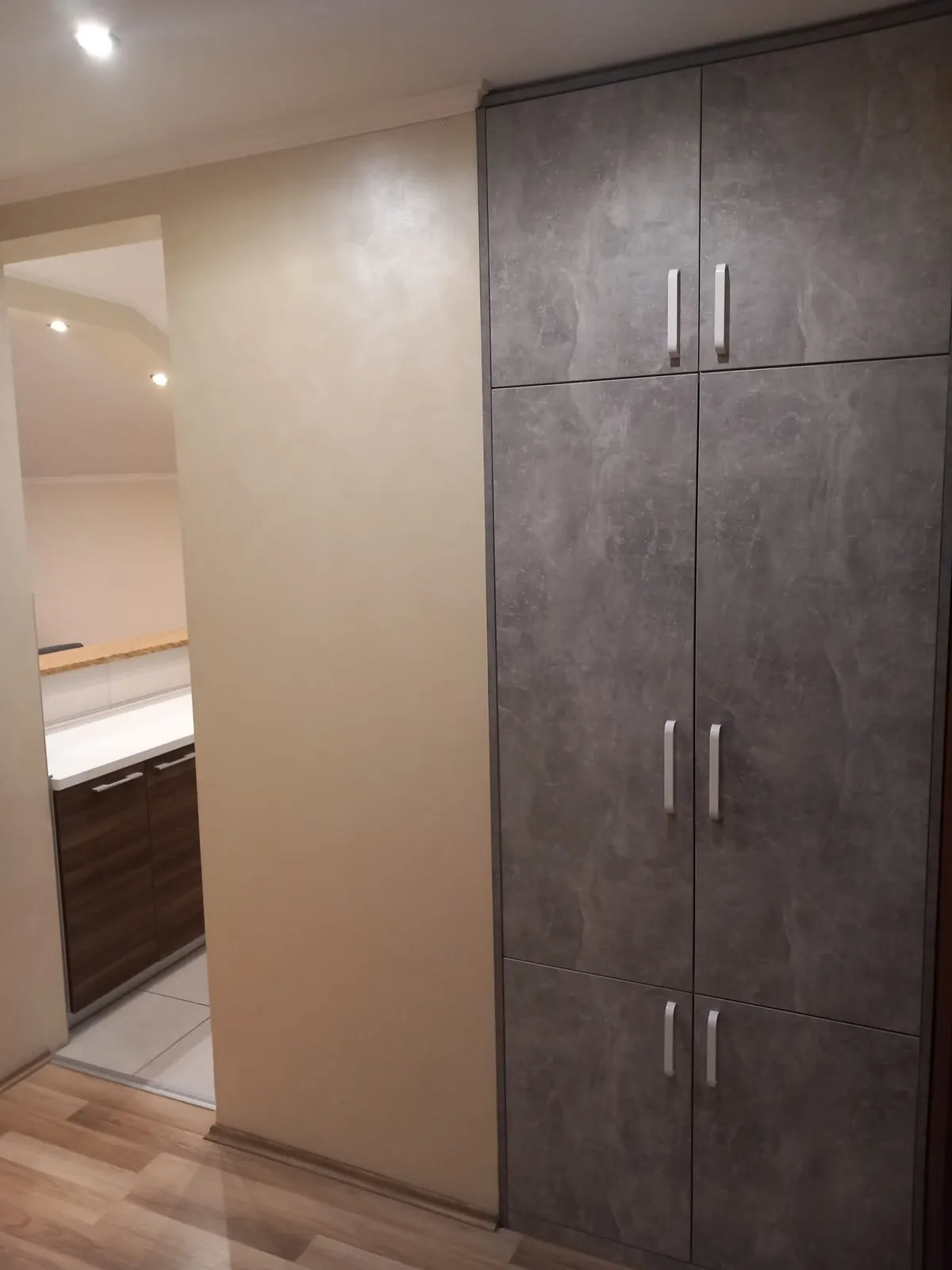 Квартира Altina Земун 50 кв м 500 евро ВНЖ 2