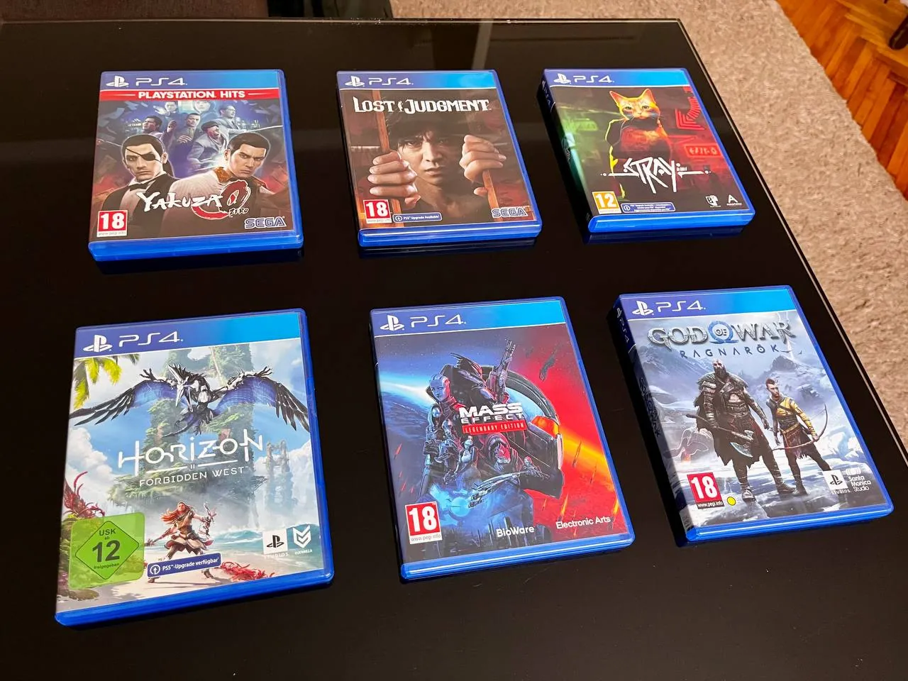 PS4 Slim 500GB два геймпада и 6 игр 200 EUR 4