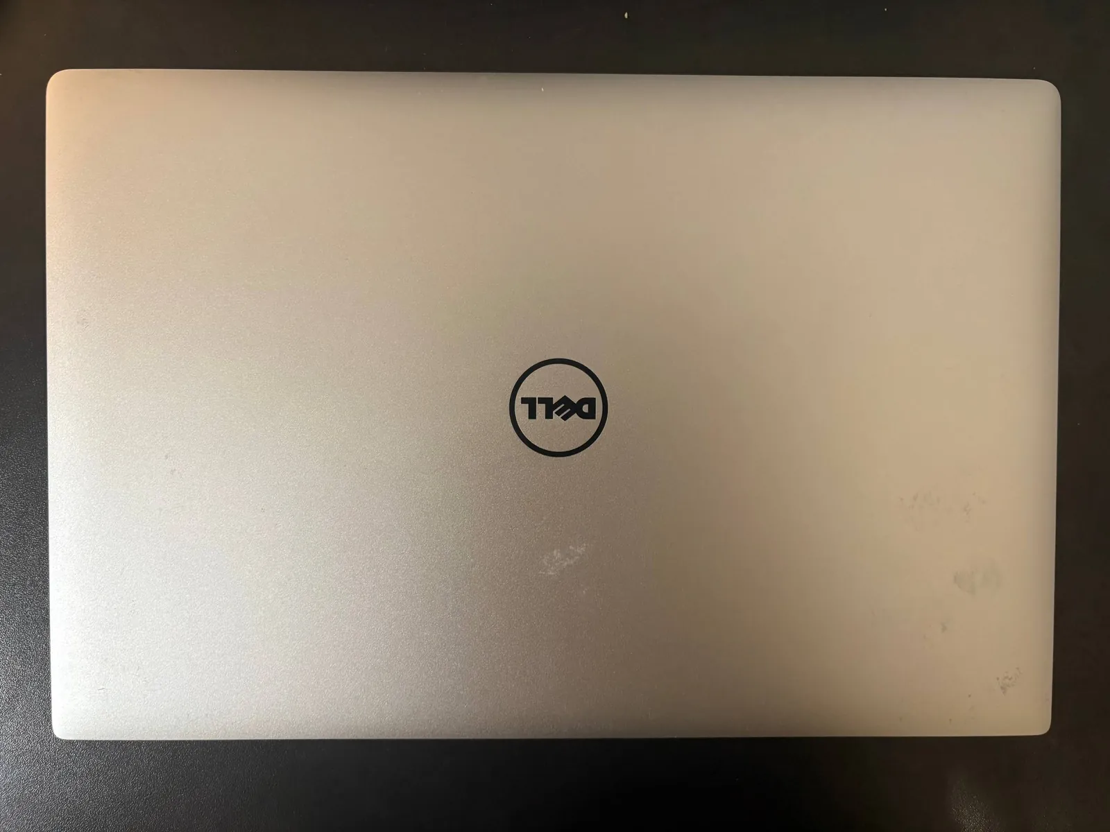 Ноутбук Dell XPS 15 9560 i7 GTX 1050 220 EUR 2