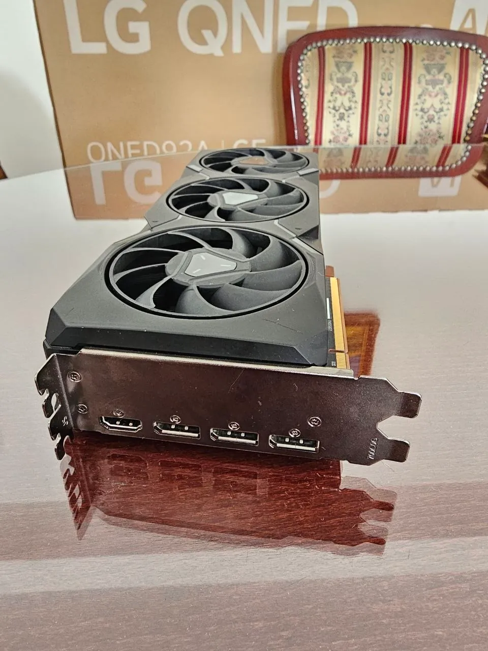 Видеокарта Radeon RX 7900 XT 20GB Белград 560 EUR 2
