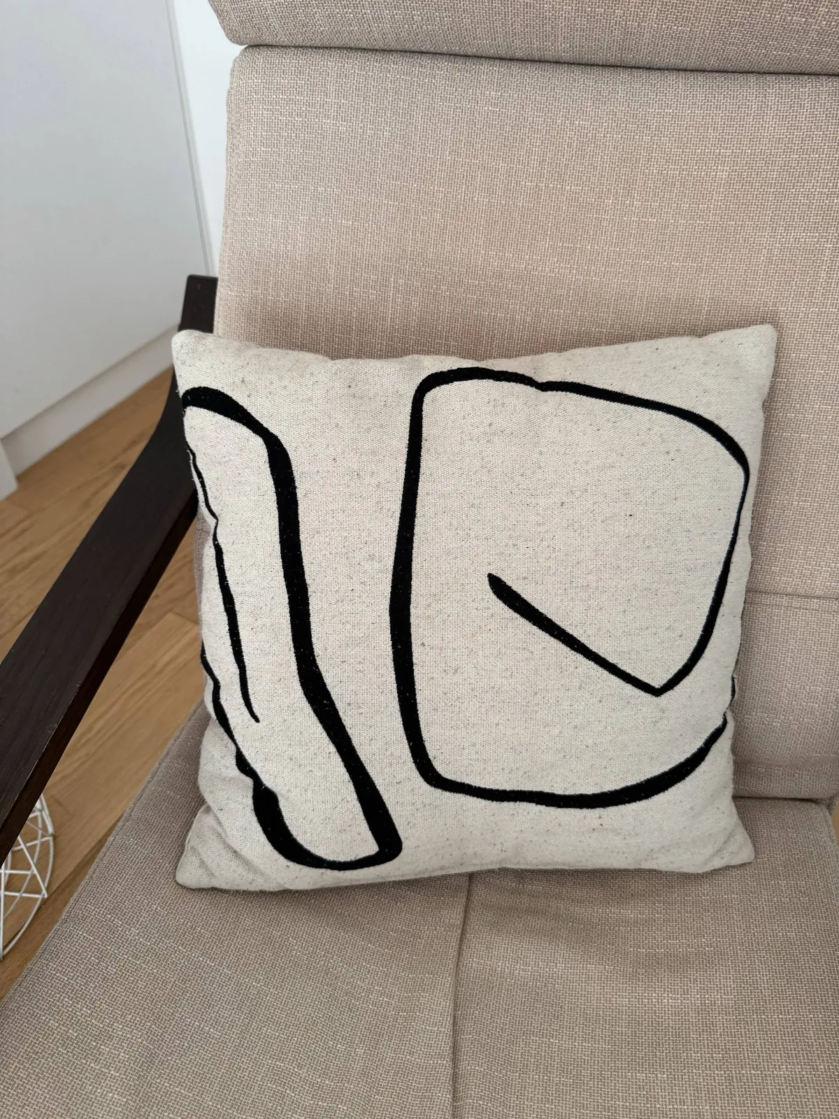 Кресло IKEA с чехлом и подушка Палилула 3