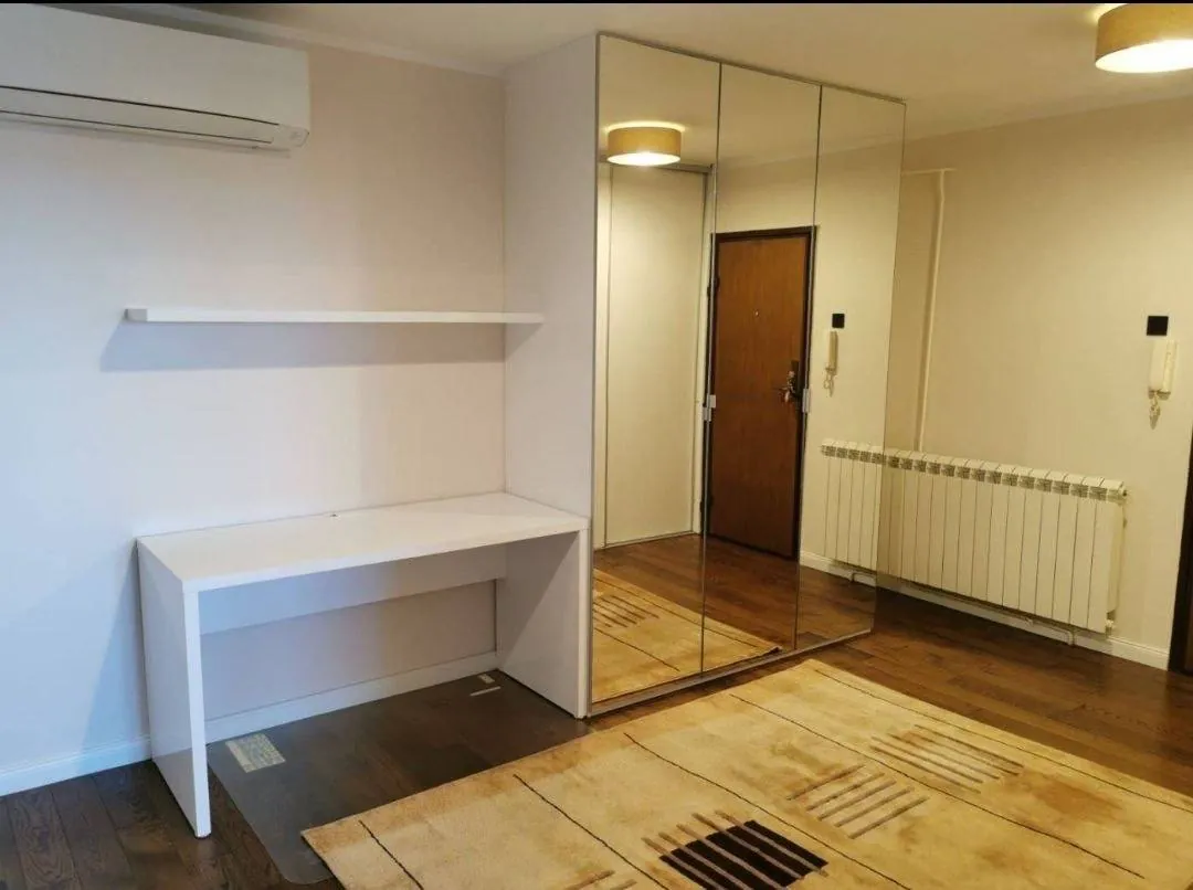 Аренда квартиры 81м Нови Белград 900 EUR двушка 5
