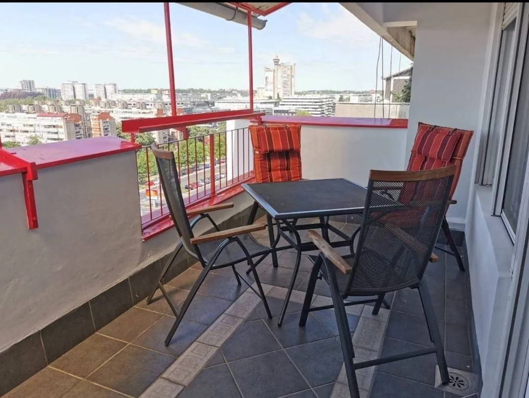 Аренда квартиры 81м Нови Белград 900 EUR двушка 8