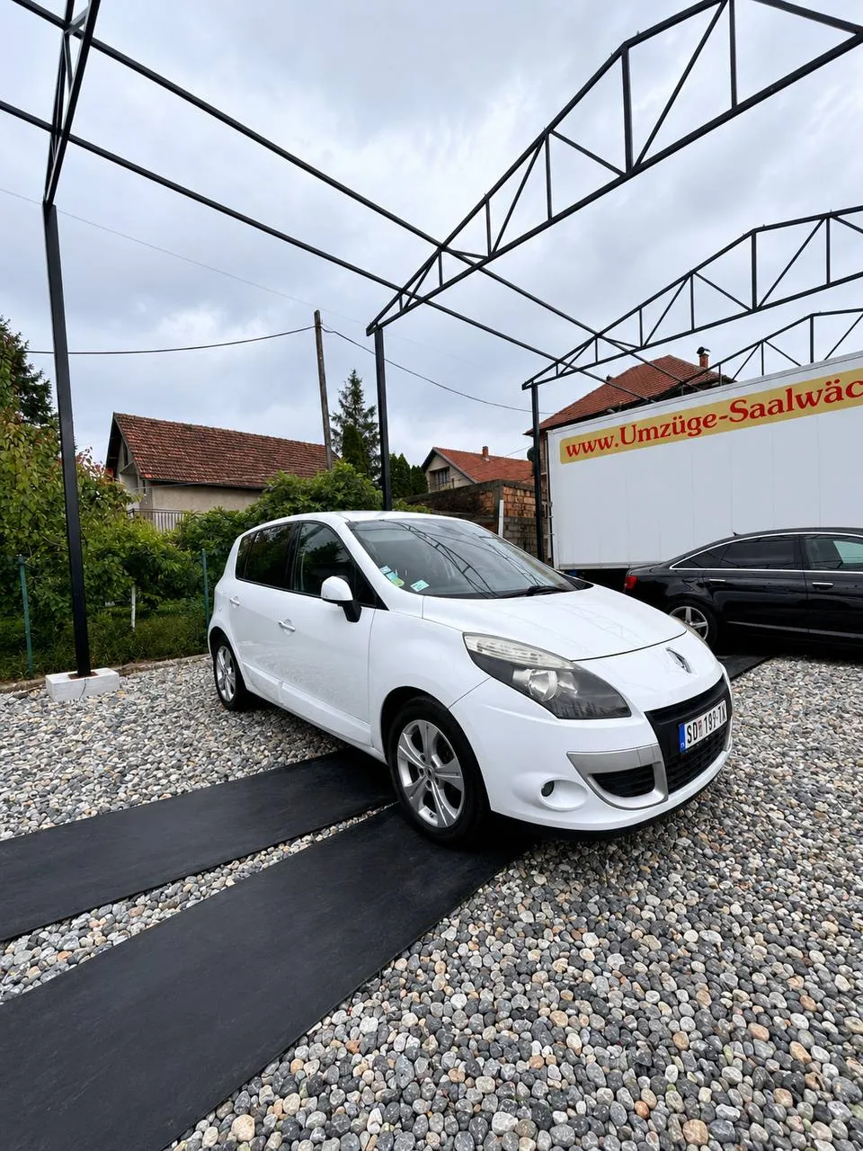 Renault Scenic 1.5 дизель автомат 2011 1