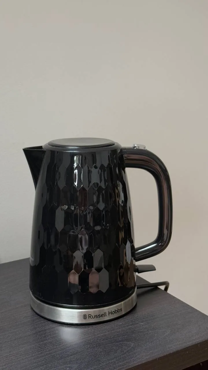 Электрочайник Russell Hobbs Honeycomb 1