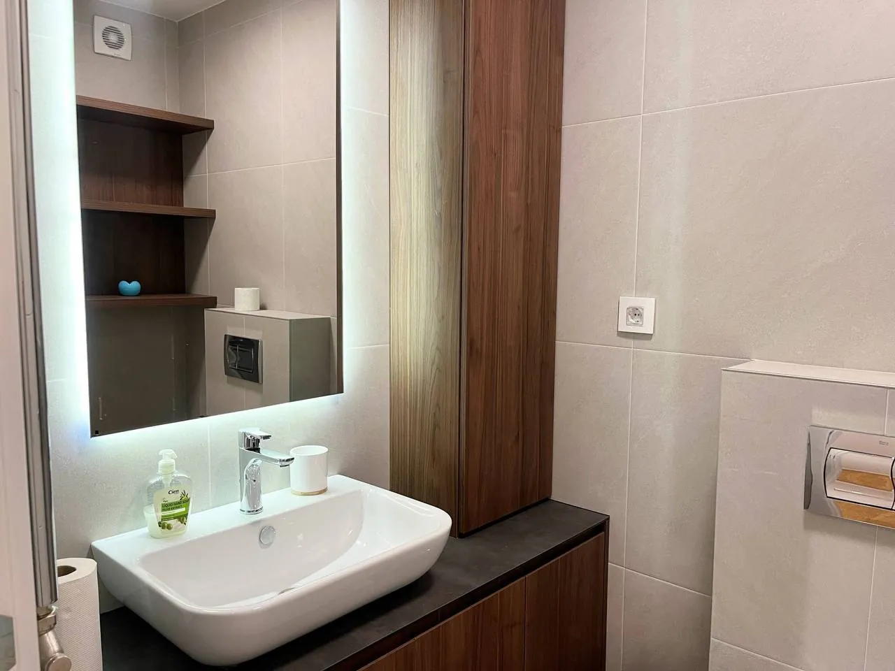Аренда квартиры 87 м2 Звездара 4