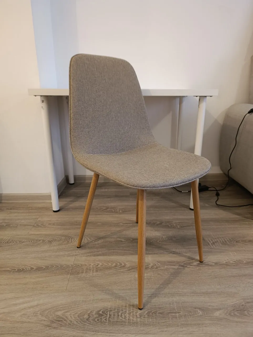 Стулья Jusk стол и лампы IKEA 1