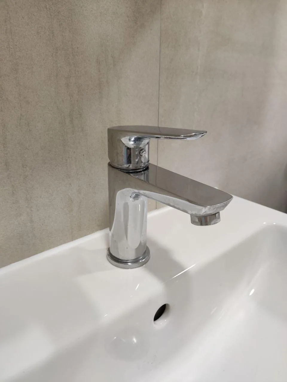 Раковина Ideal Standard со смесителем ENMON 1