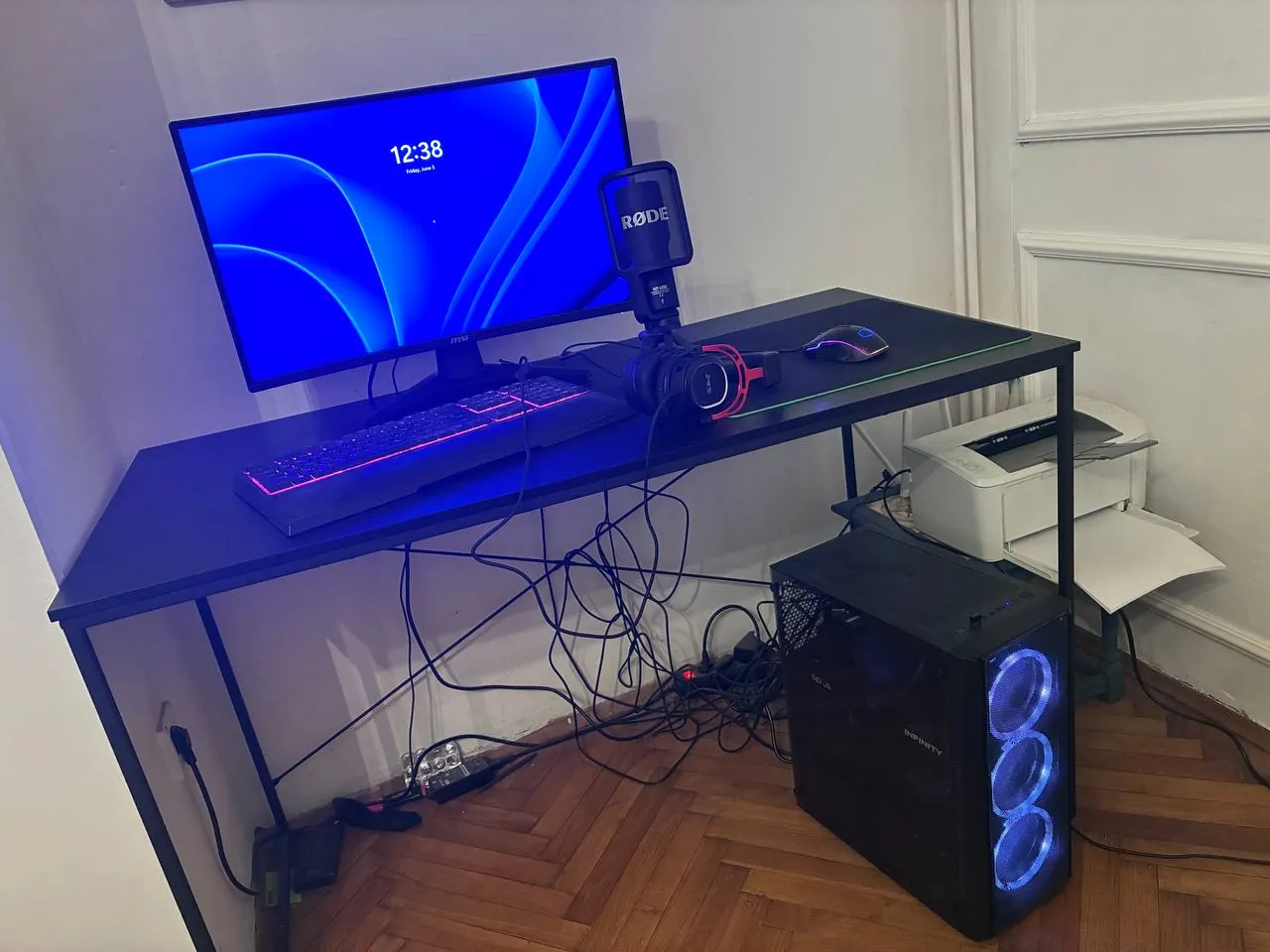Игровой ПК RTX 5060 Ti с монитором и периферией 1