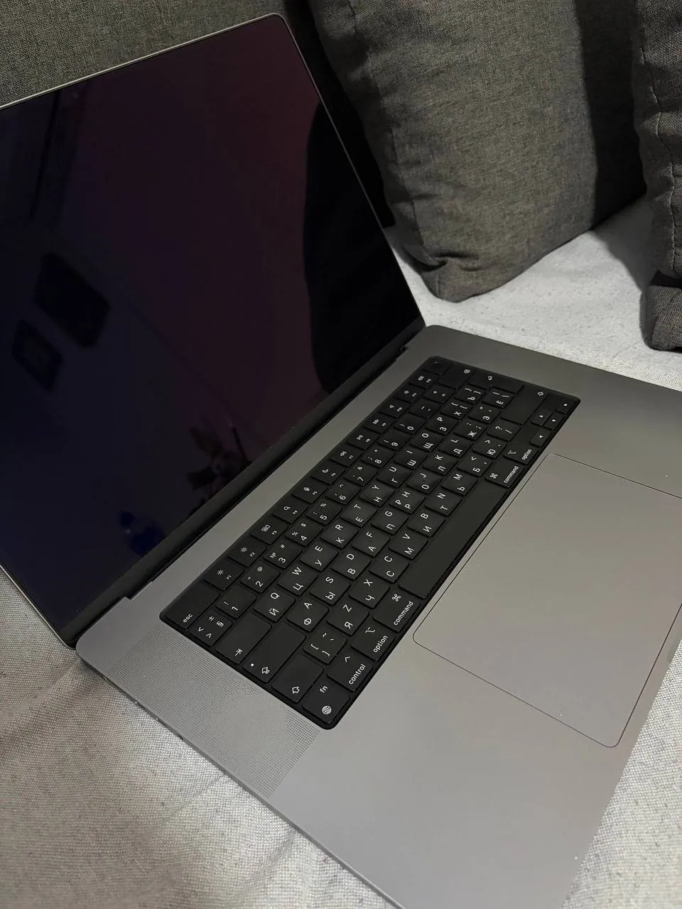 MacBook Pro 16 M1 Pro 32GB 512GB 3