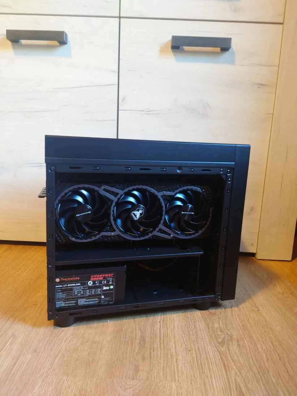 Игровой ПК Ryzen 5 8500G RTX 4070 и PS5 Slim 2