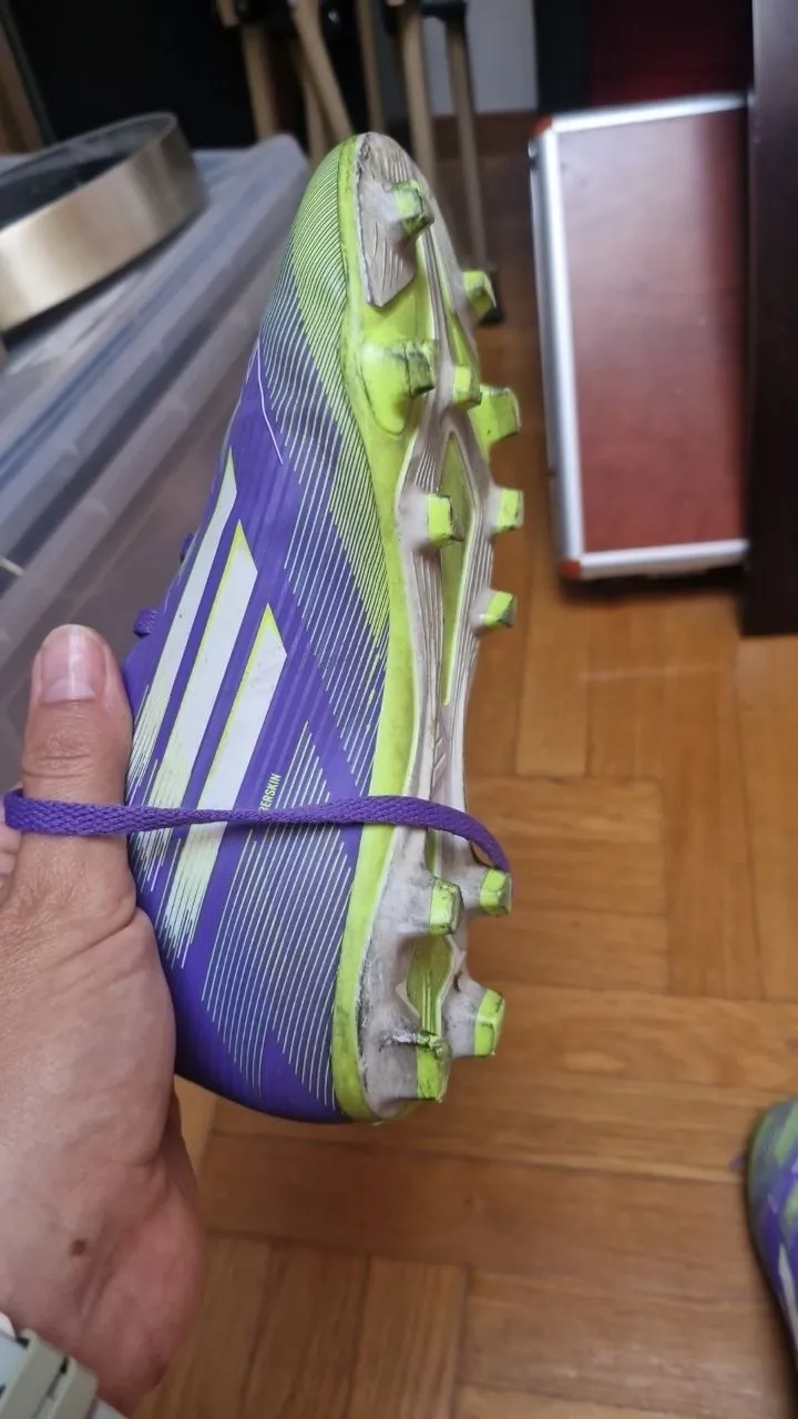 Детские бутсы Adidas и Decathlon 1