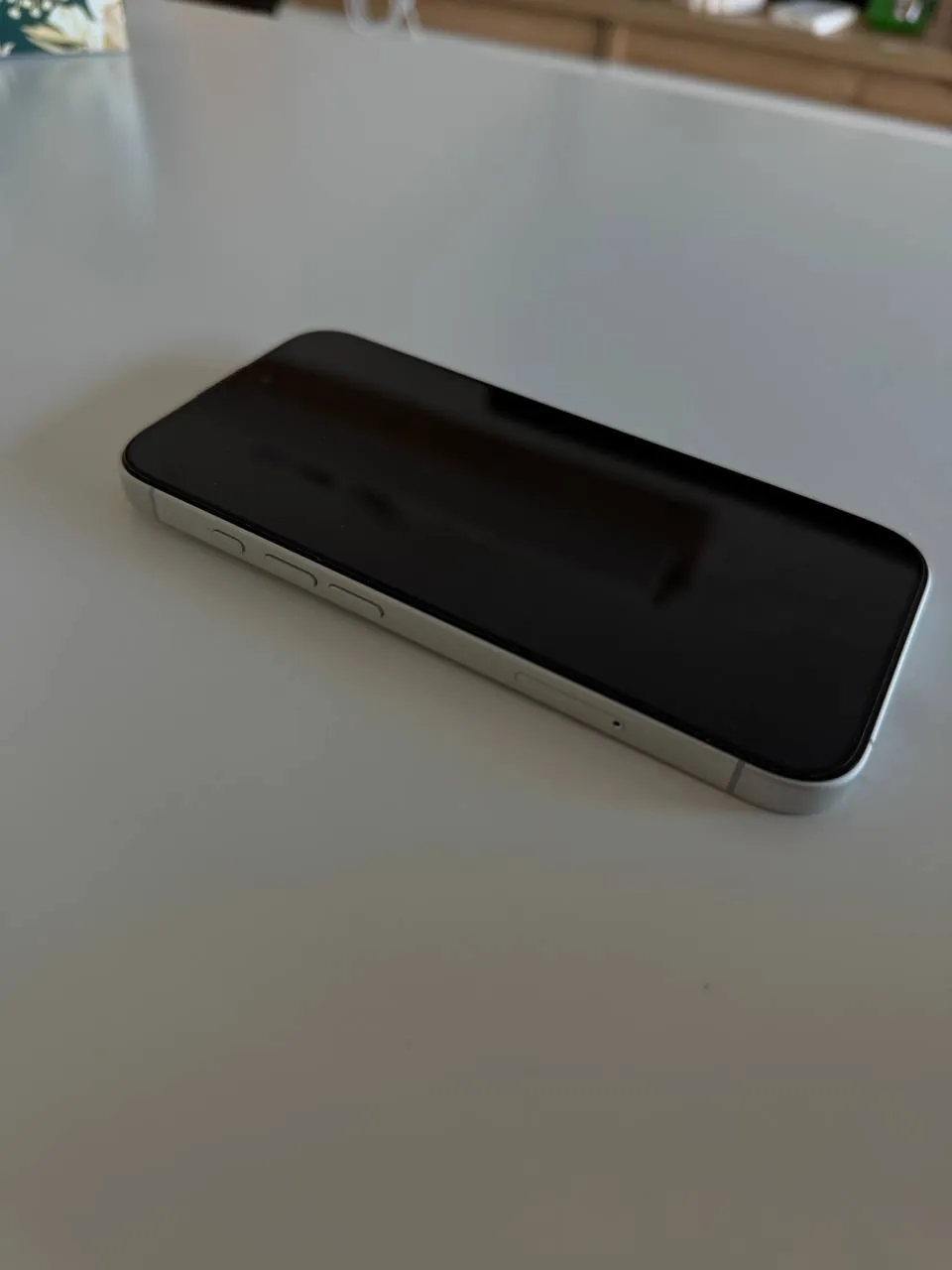 iPhone 16 256GB 2
