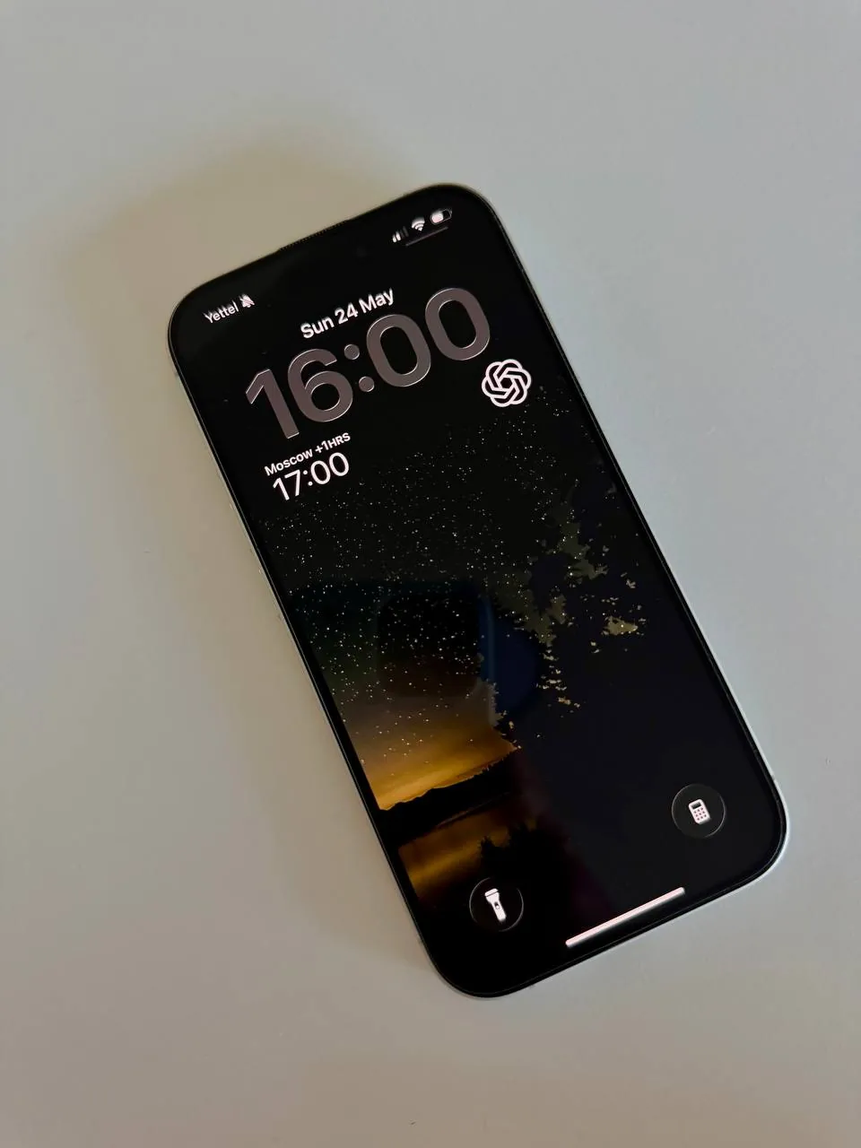 iPhone 16 256GB 4