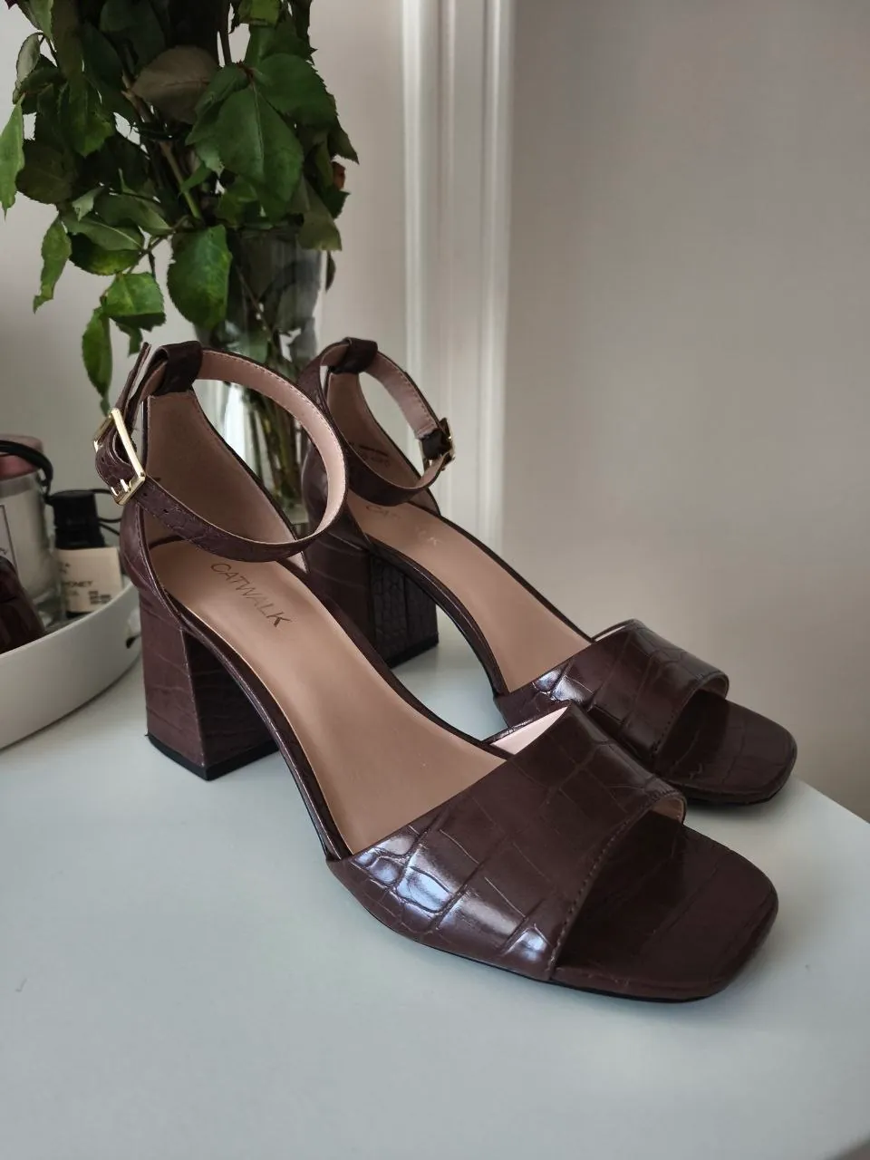 Босоножки Catwalk размер 38 5