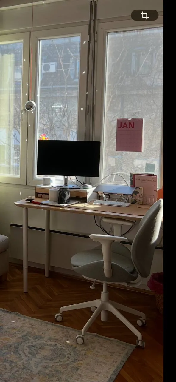 Рабочий стол и кресло IKEA 1