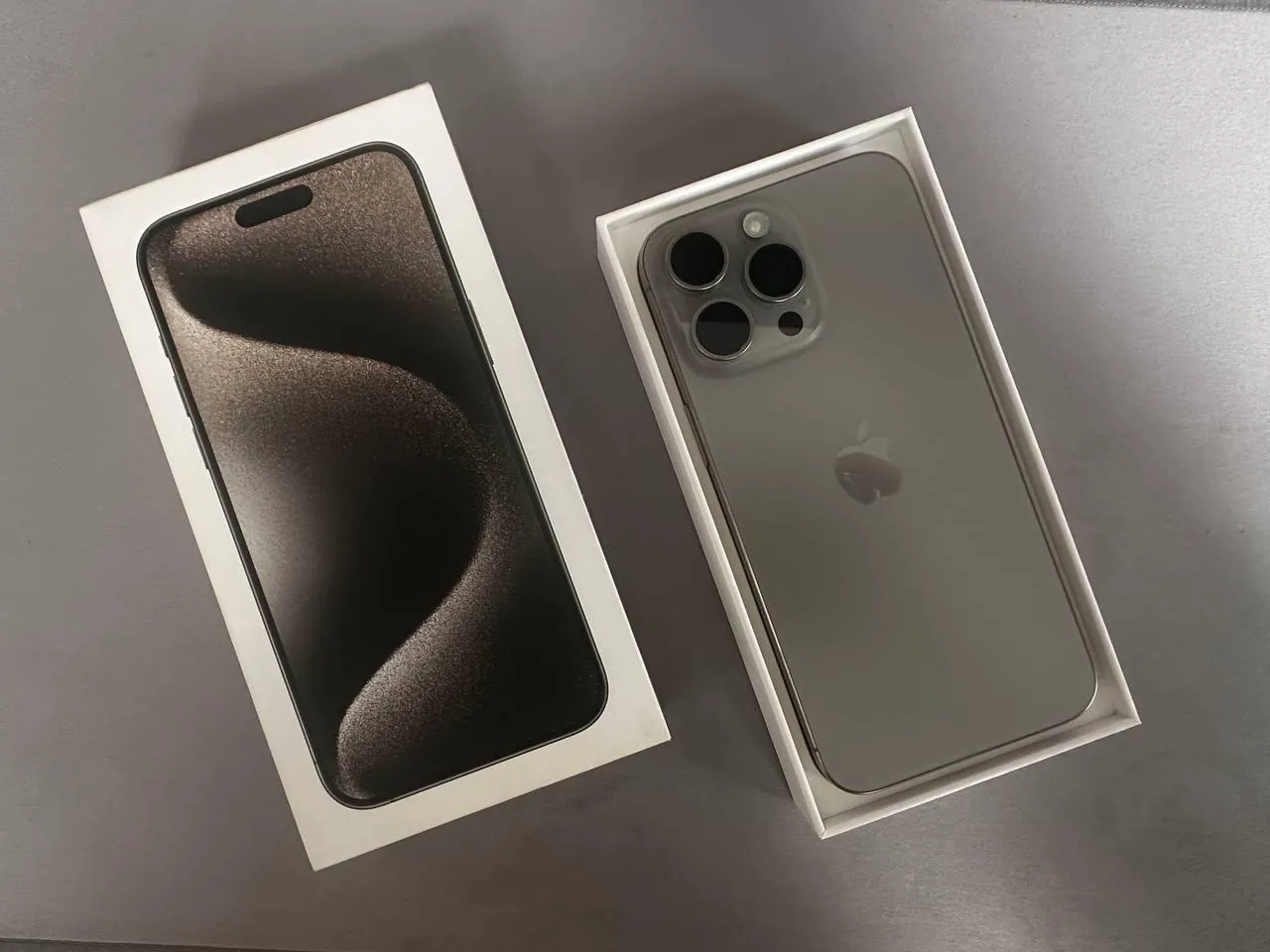 iPhone 15 Pro Max 256GB 1