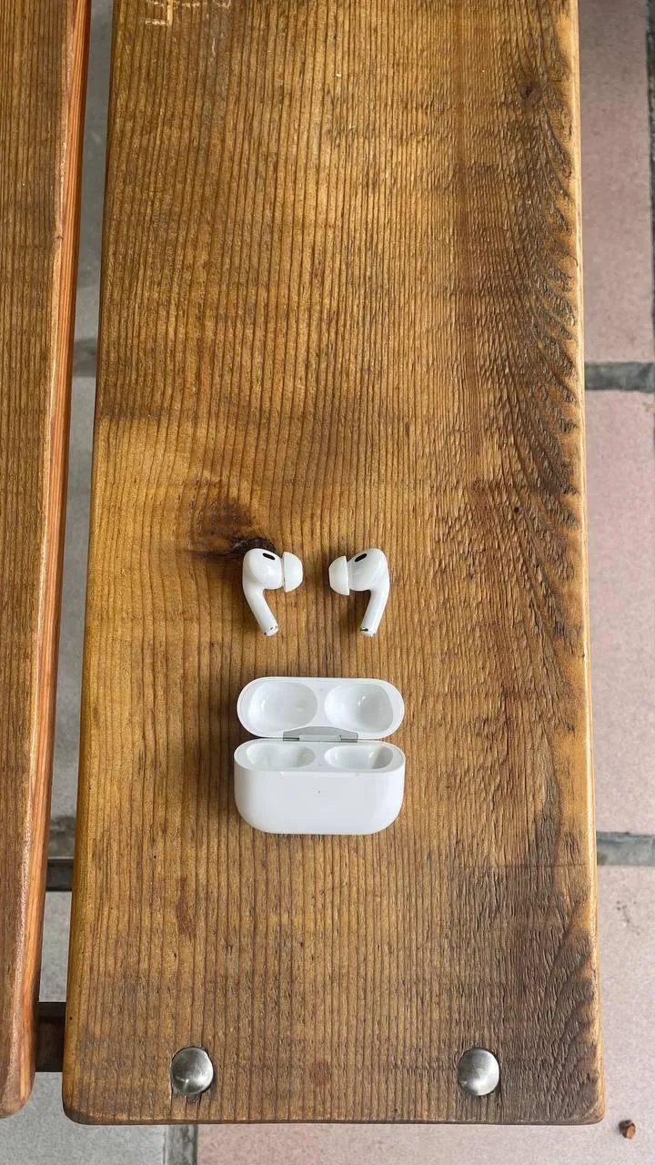 Наушники Apple AirPods Pro 2 1