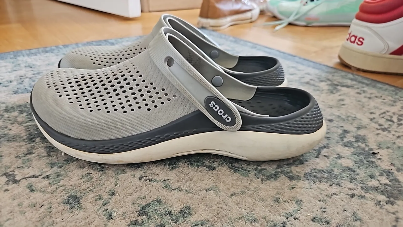 Серые кроксы Crocs LiteRide 360 размер 41 2