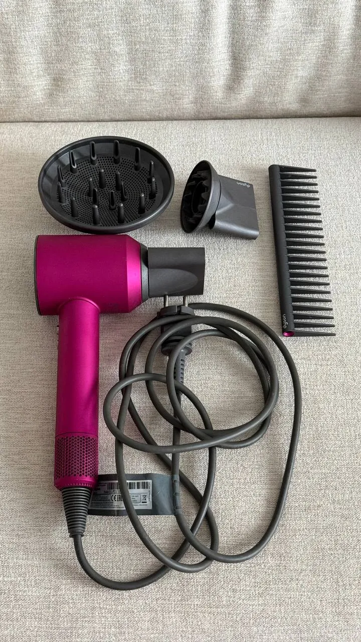 Фен Dyson Supersonic HD03 и плойка Remington 1
