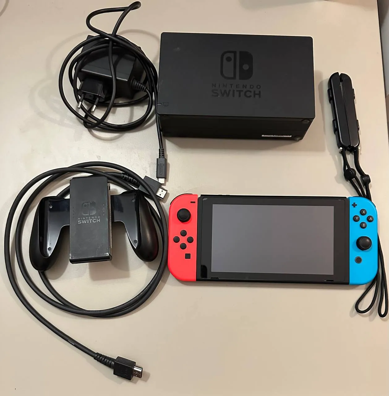 Nintendo Switch полный комплект 1