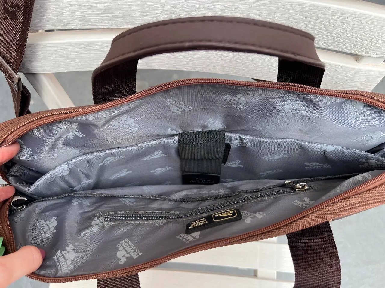 Сумка для ноутбука Riva Case 2