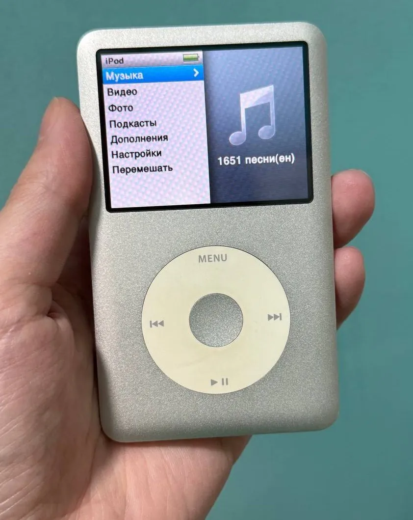 iPod Classic 160GB Late 2009 2