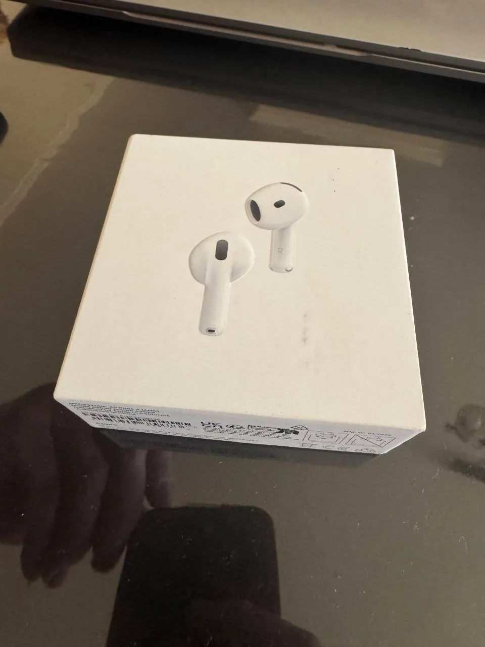 AirPods 4 и Soundcore Liberty 5 3