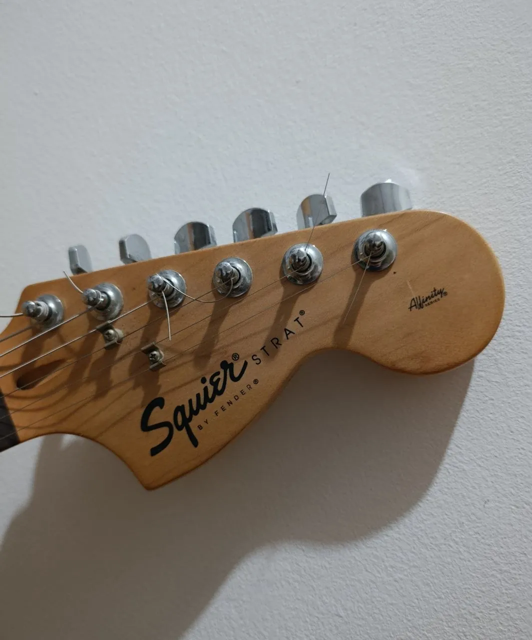 Электрогитара Squier Affinity Stratocaster 2