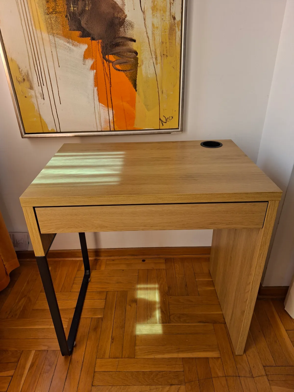 Стол IKEA MICKE 1
